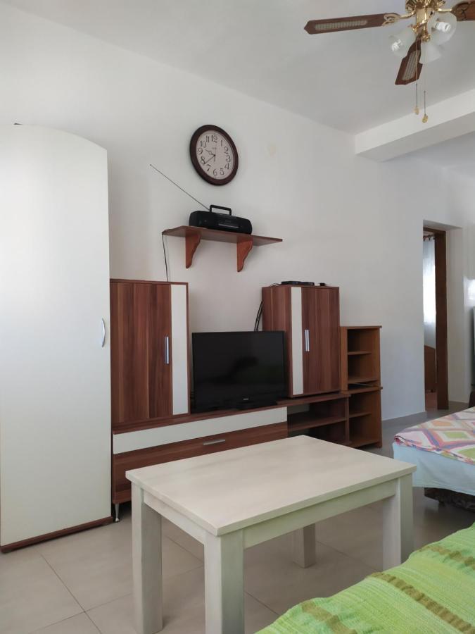 Apartmani Vjeko Vir Luaran gambar