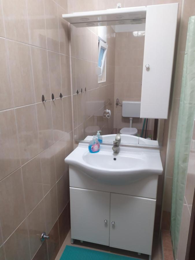 Apartmani Vjeko Vir Luaran gambar