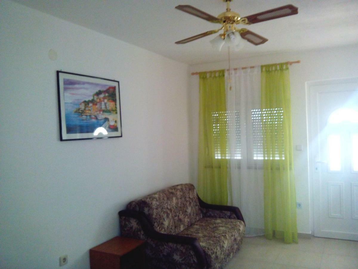 Apartmani Vjeko Vir Luaran gambar