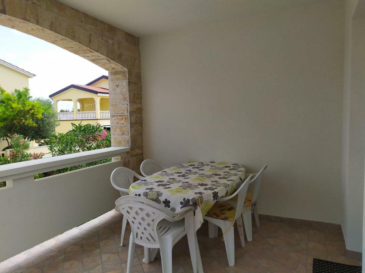 Apartmani Vjeko Vir Luaran gambar